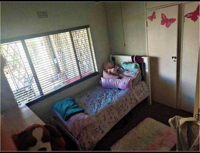 3 BEDROOM HOUSE FOR SALE IN VAN RIEBEECK PARK